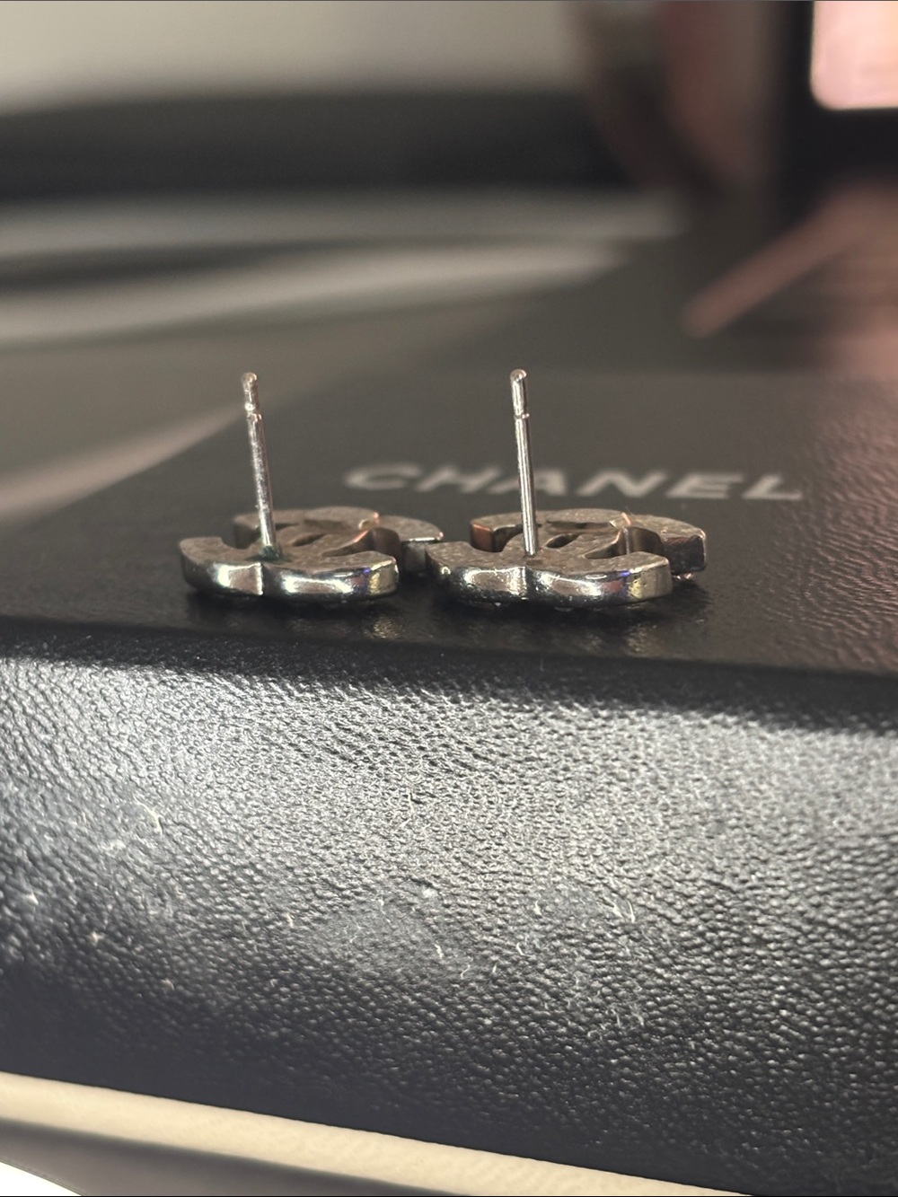 CHANEL Crystal CC Logo Stud Earrings - Clear / Silver - Picture 3 of 5